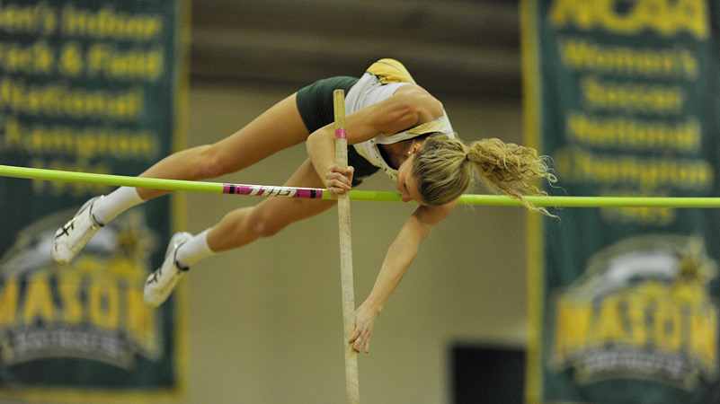 Elizabeth Oliver Pole Vaulting