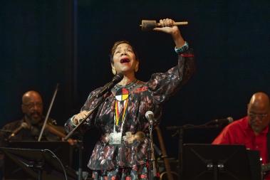 Singer Martha Redbone belts out a note.