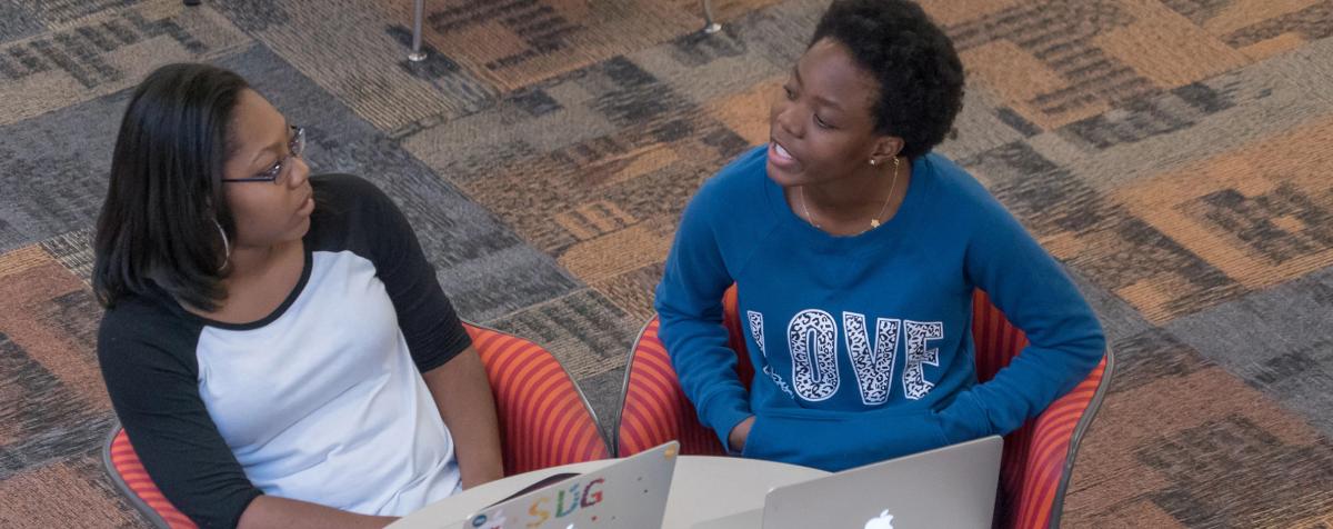 Students collaborate in the Anderson Academic Commons