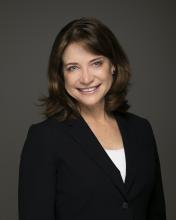 Elizabeth Campbell headshot