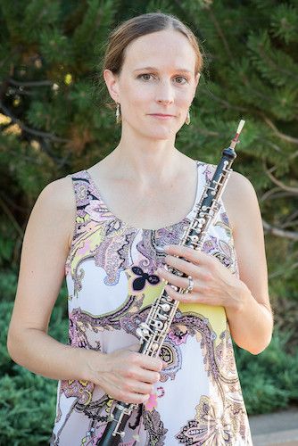 Sarah Mellander Bierhaus holding an oboe