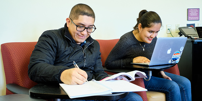 spanish for heritage speakers class